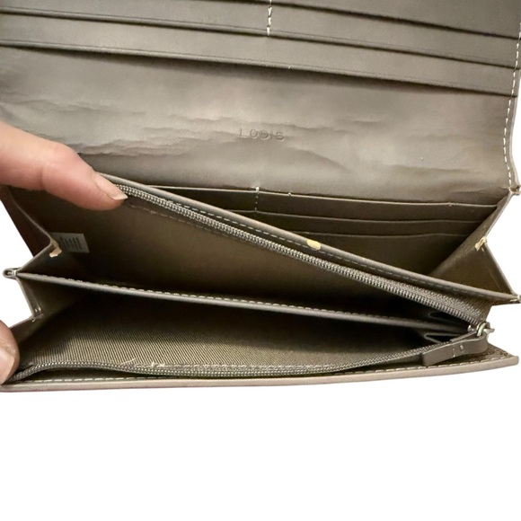 5 for $25❗️LODIS Metallic Animal Leopard Print Wallet Peach Silver RFID Bi-Fold - Picture 8 of 9